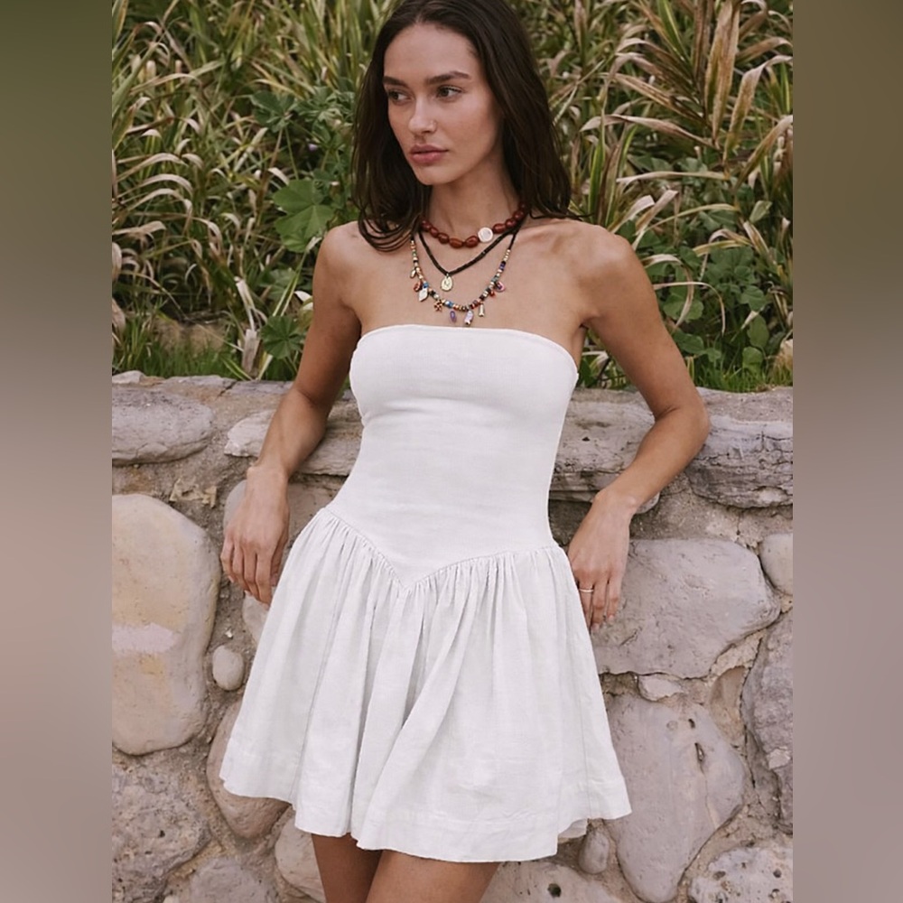 FREE PEOPLE Onda Drop-Waist Tube Mini Dress - Clean
Ivory